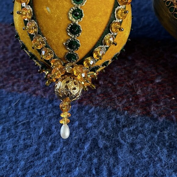 TWO Vintage Sequin Bead Push Pin Christmas Ornaments Hand Made Tassel 70s/80s - Picture 7 of 13